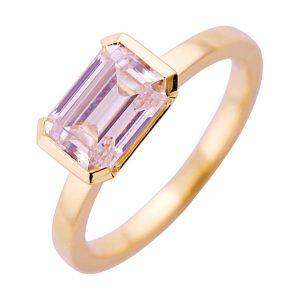 14Kt Yellow Semi Mount For 2Ct Emerald Cut Center